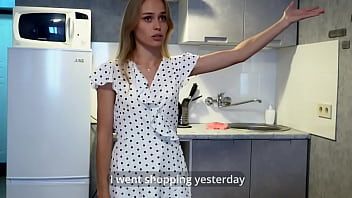 Играть Горячая блондинка хочет, чтобы я помог оплатить ее аренду, но мне нужен секс
