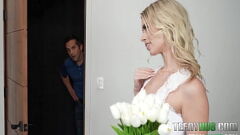 Reproducir Las travesuras salvajes del vestido de novia de Jill Kassidy con Donnie Rock