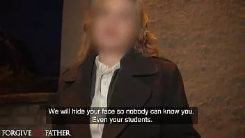 Redare Deviante - o profesoară blondă își dezvăluie păcatele și sânii mari înainte de o dracu’ dur în doggystyle într-o dubă