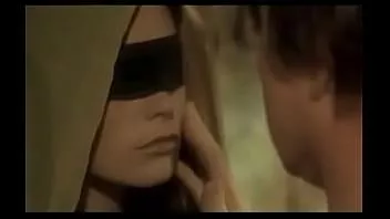 चलाएँ ओ-मूवी की कहानी - 1975 - सॉफ्टकोर - सिर्फ नग्न दृश्य