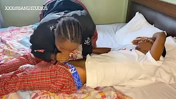 Putar Bangunkan dia untuk mengebor vagina ketat saya sebelum kelas sore (video lengkap tersedia di xvideosred)