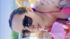 播放 巴西金发摩洛伊斯兰解放阵线 Cassiana Costa 穿着内衣炫耀 - 特写手交和口交动作