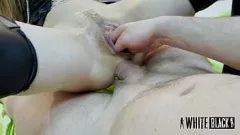 播放 火辣摩洛伊斯兰解放阵线紧肛中的拳头性交和铁杆鸡巴抽搐