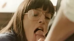 Jouer Regardez Caomei Bala dans un fantasme torride : bas, grosse bite et éjaculations explosives